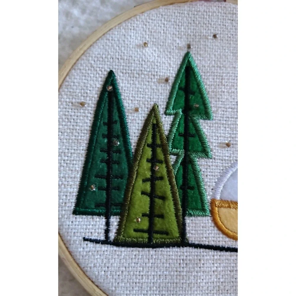 Be‎ Merry Camper Embroidery Hoop Ornament Crochet 5